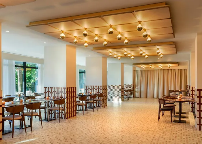 Barcelo 4*