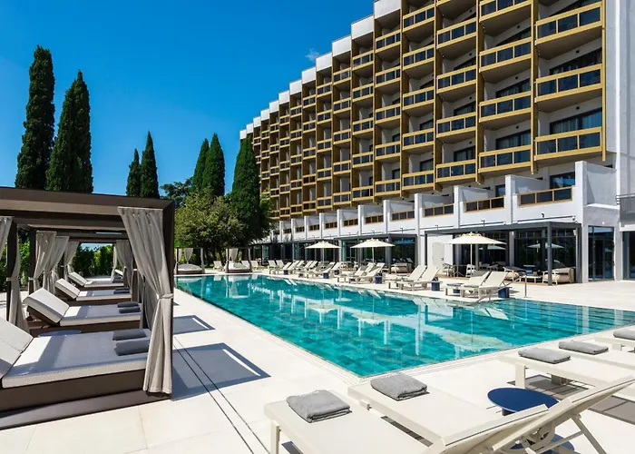 Barcelo Hotel 4*